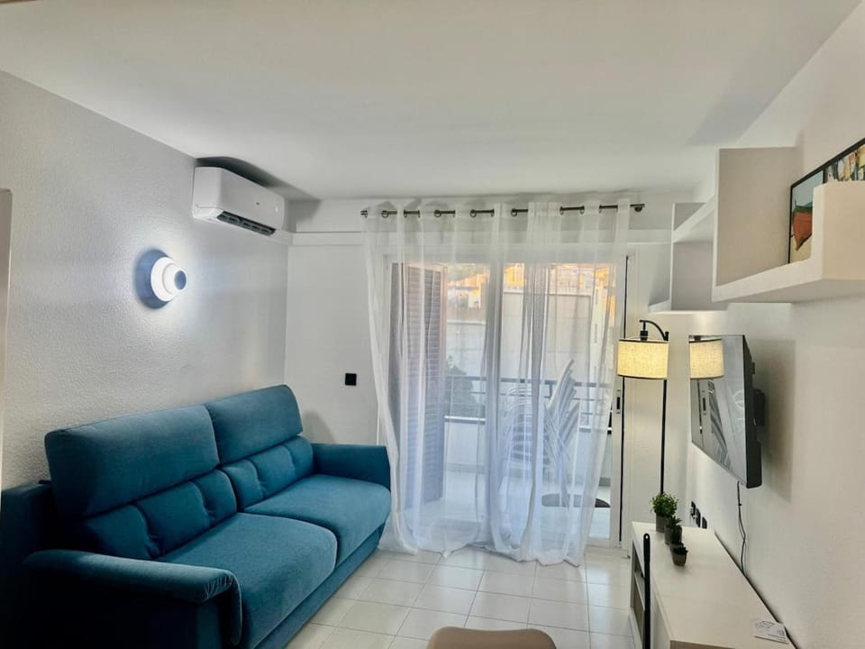 Apartamento con terraza vista mar y playa Apartment in Alt Empordà