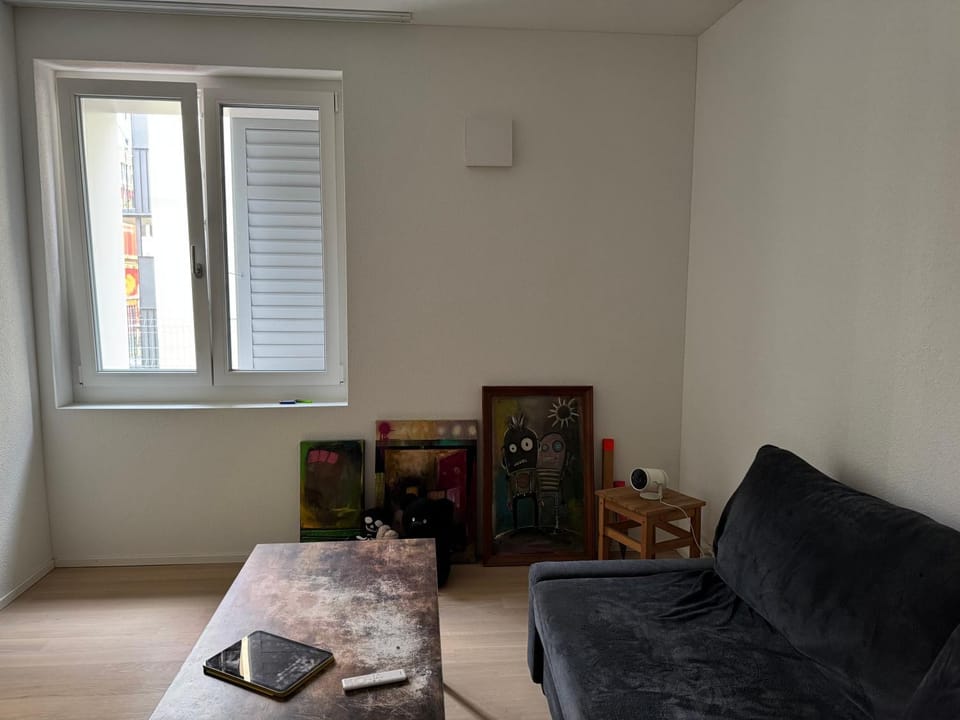 Communal lounge/ TV room, Living room, Seating area