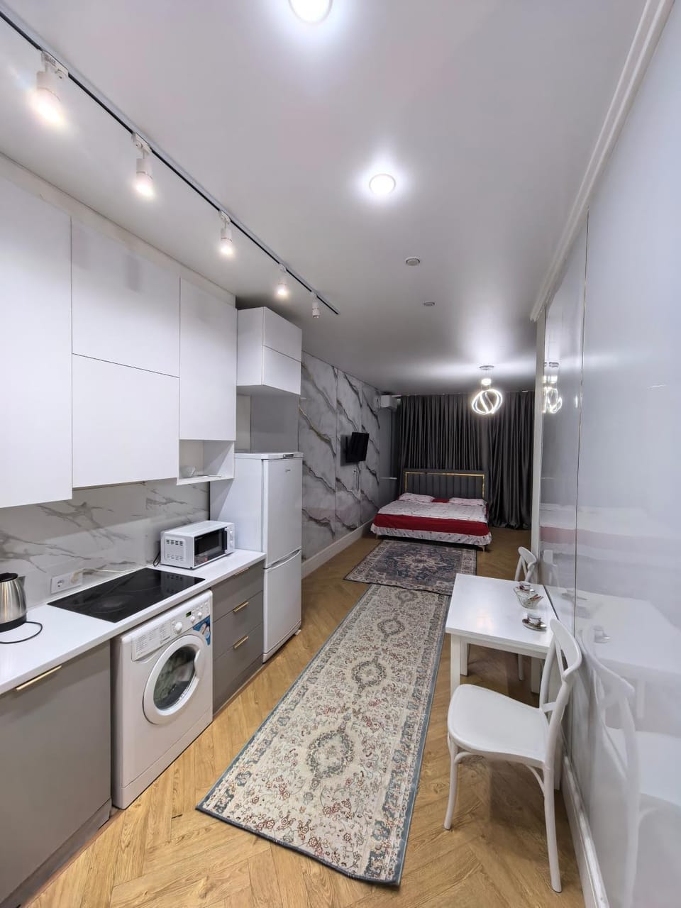 Солнце Яркий Apartment in Almaty