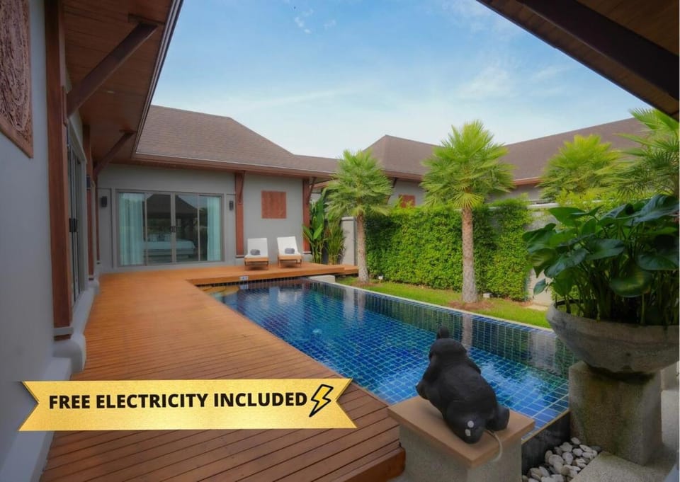 Peaceful 2BR Garden Villa with Private Pool, Rawai Villa in Rawai