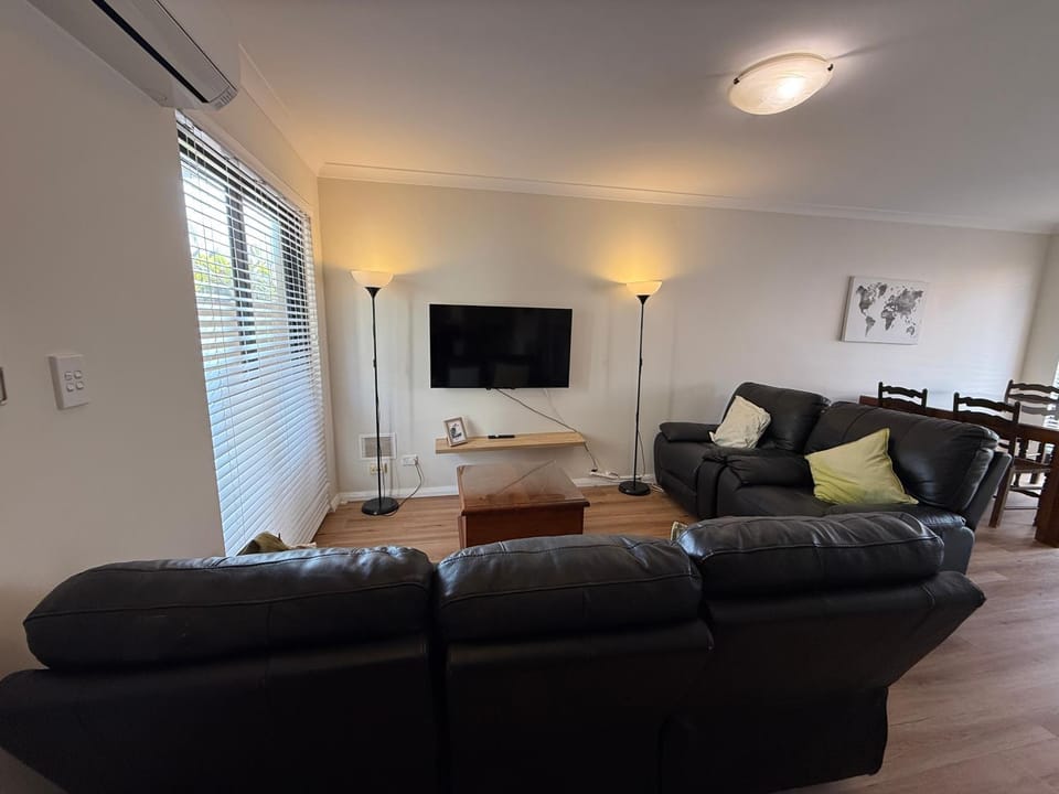 Your Beach Escape Starts Here House in Wannanup