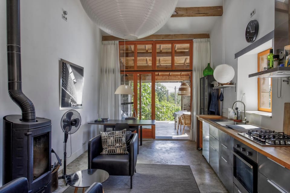 La Petite Maison Gite 2 Art en Route, Chassiers House in Provence
