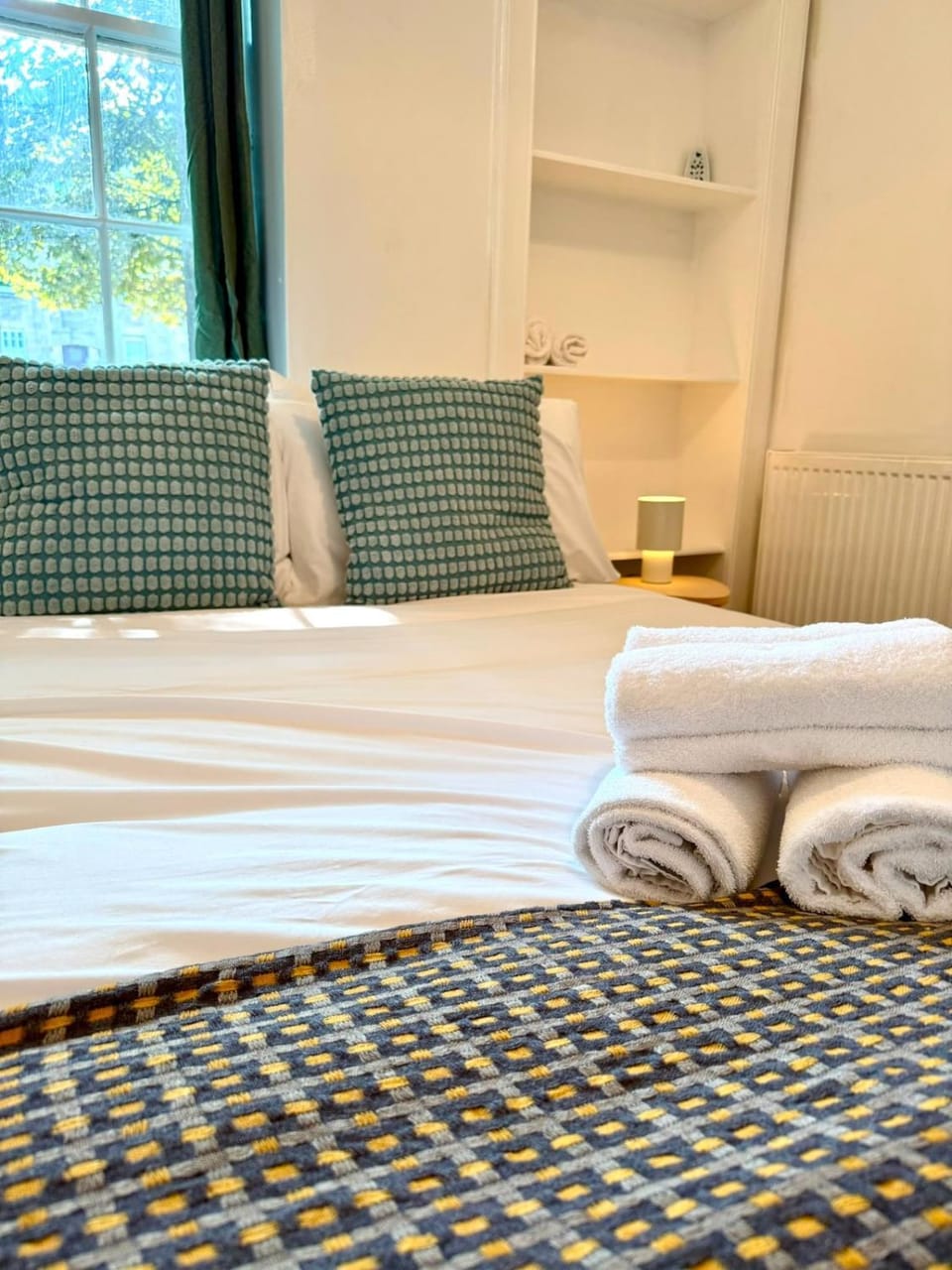 Arthurs Seat 2 Bed Central Edinburgh Apartment in Edinburgh