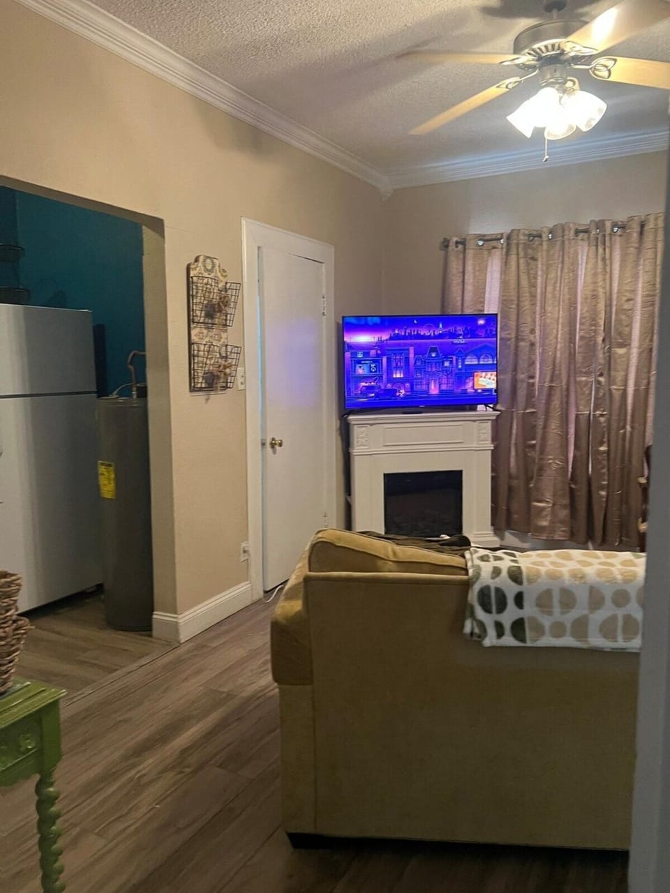 TV and multimedia, Living room, Seating area