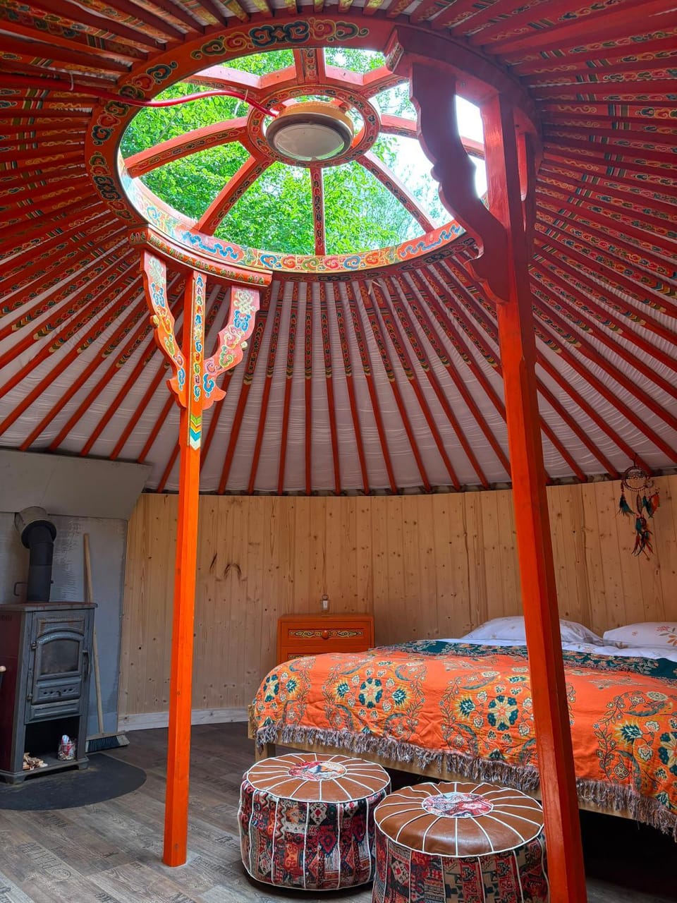 Bed, Photo of the whole room