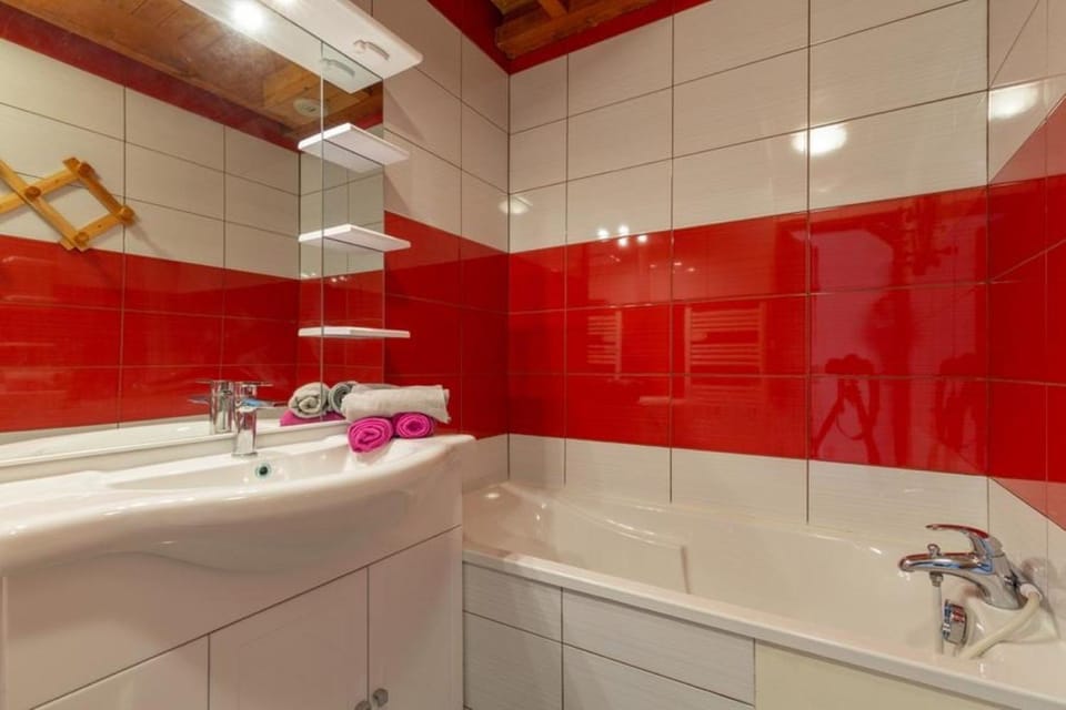 Bathroom, Living room