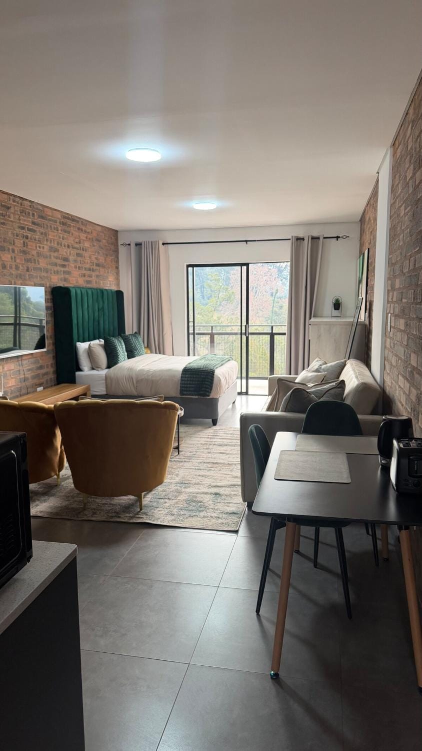 CS Nest Modern Studio Athlone Apartment in KwaZulu-Natal