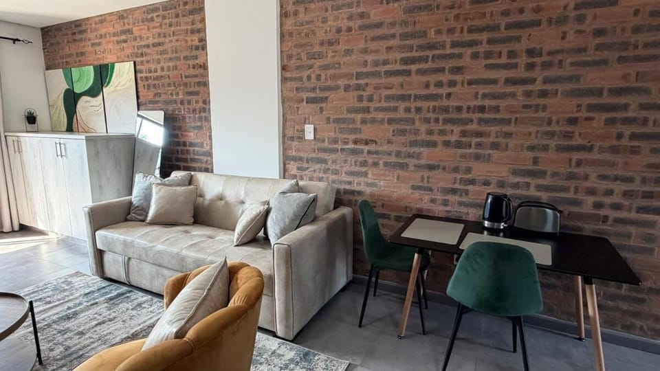 CS Nest Modern Studio Athlone Apartment in KwaZulu-Natal