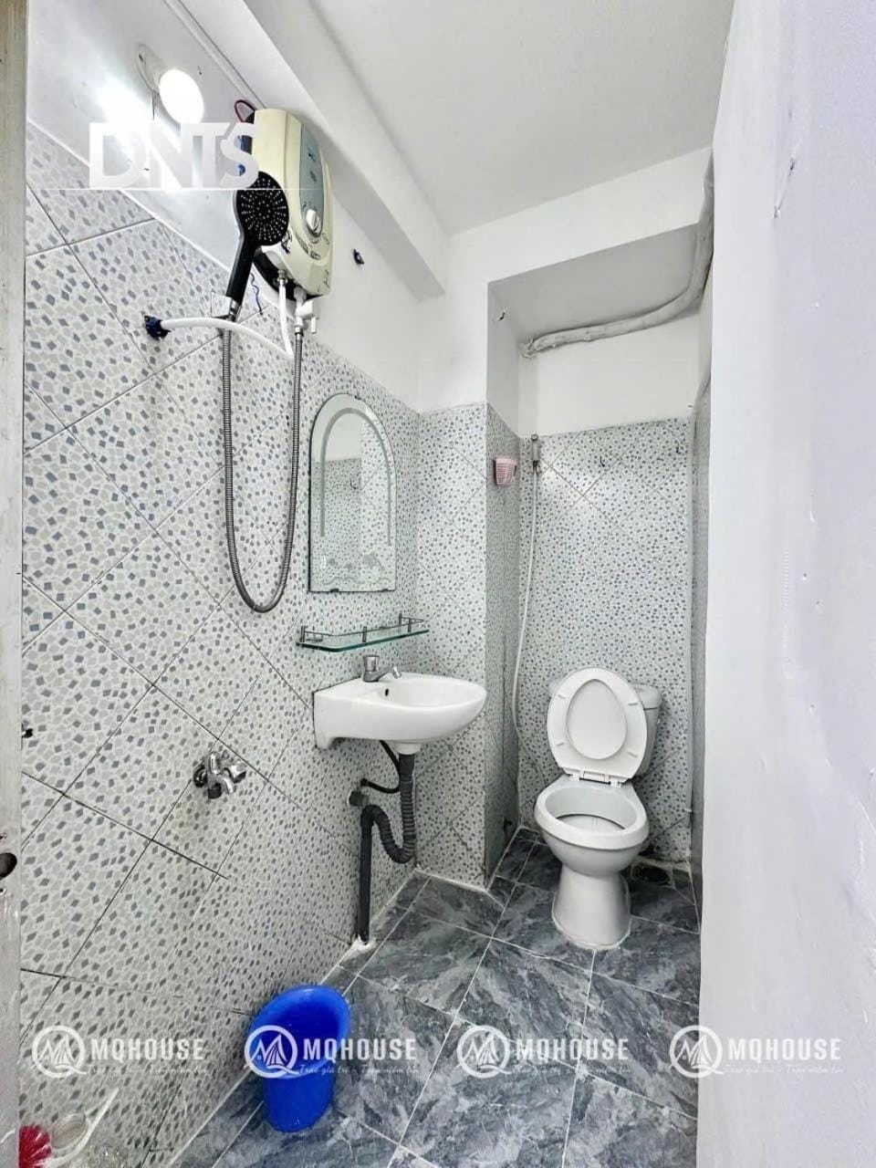 Small, fully furnished apartment in District 1 near Ben Thanh Market Apartment in Ho Chi Minh City