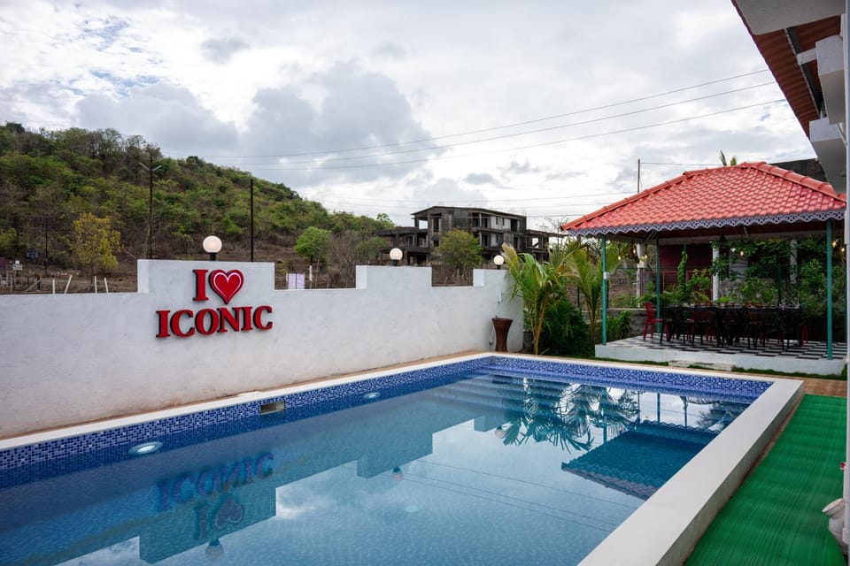 Pool view, Swimming pool, Swimming pool