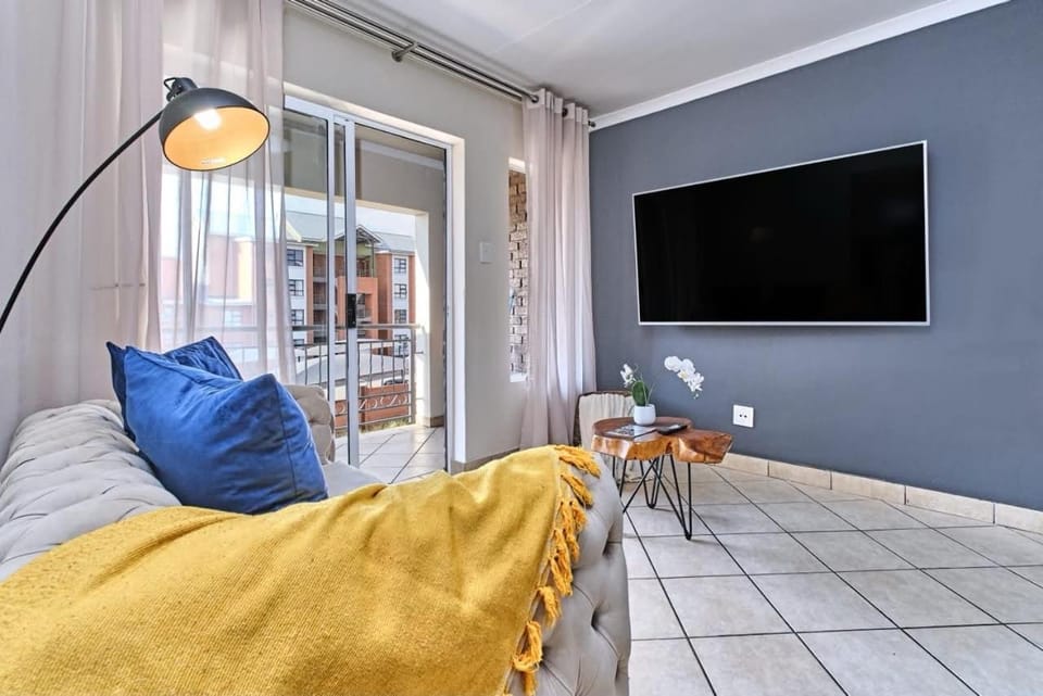 Unit 7,Bel Aire on the Waterfall Ridge Apartment in Sandton