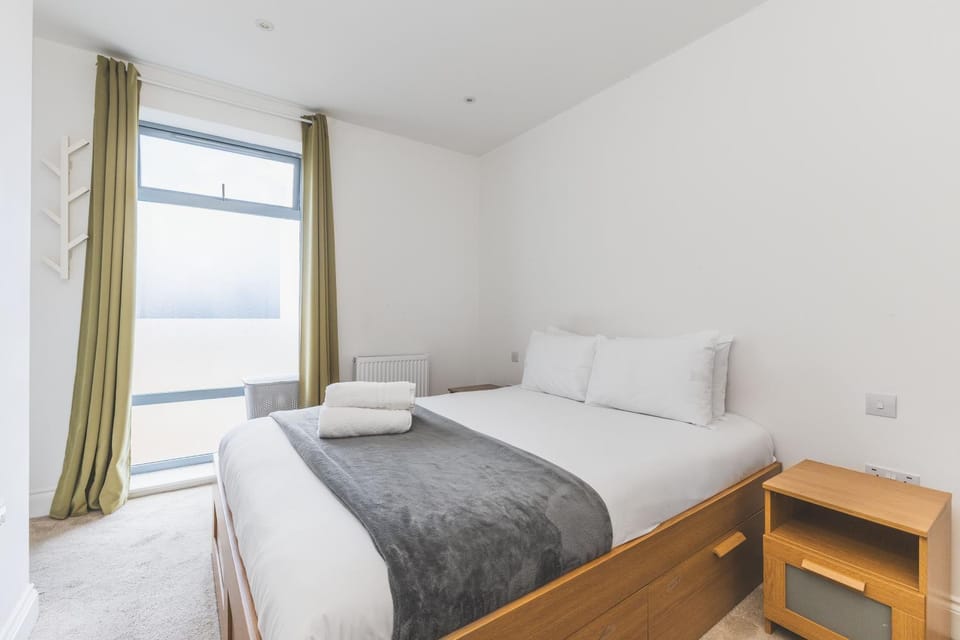 Cozy 1BDR Flat with Fast WiFi near Heathrow Apartment in Southall