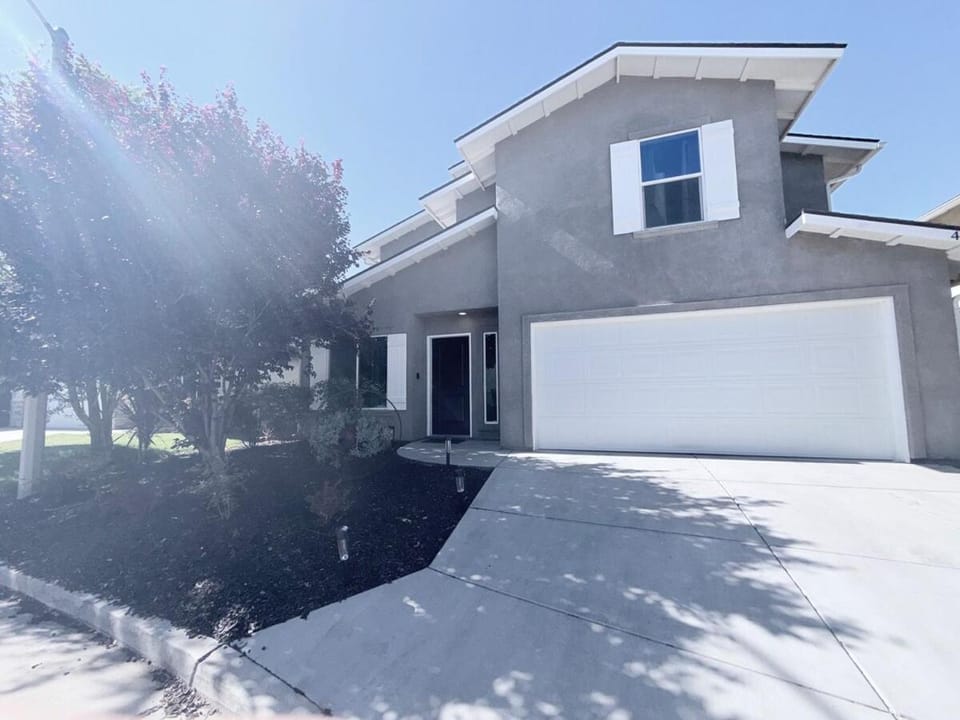 Secret Garden Retreat Mountain Views House in Tehachapi