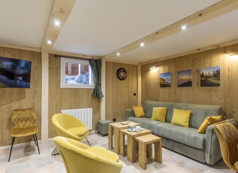 Property building, Living room
