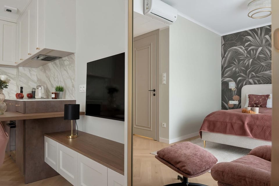 TV and multimedia, Kitchen or kitchenette, Seating area, Dining area, Evening entertainment