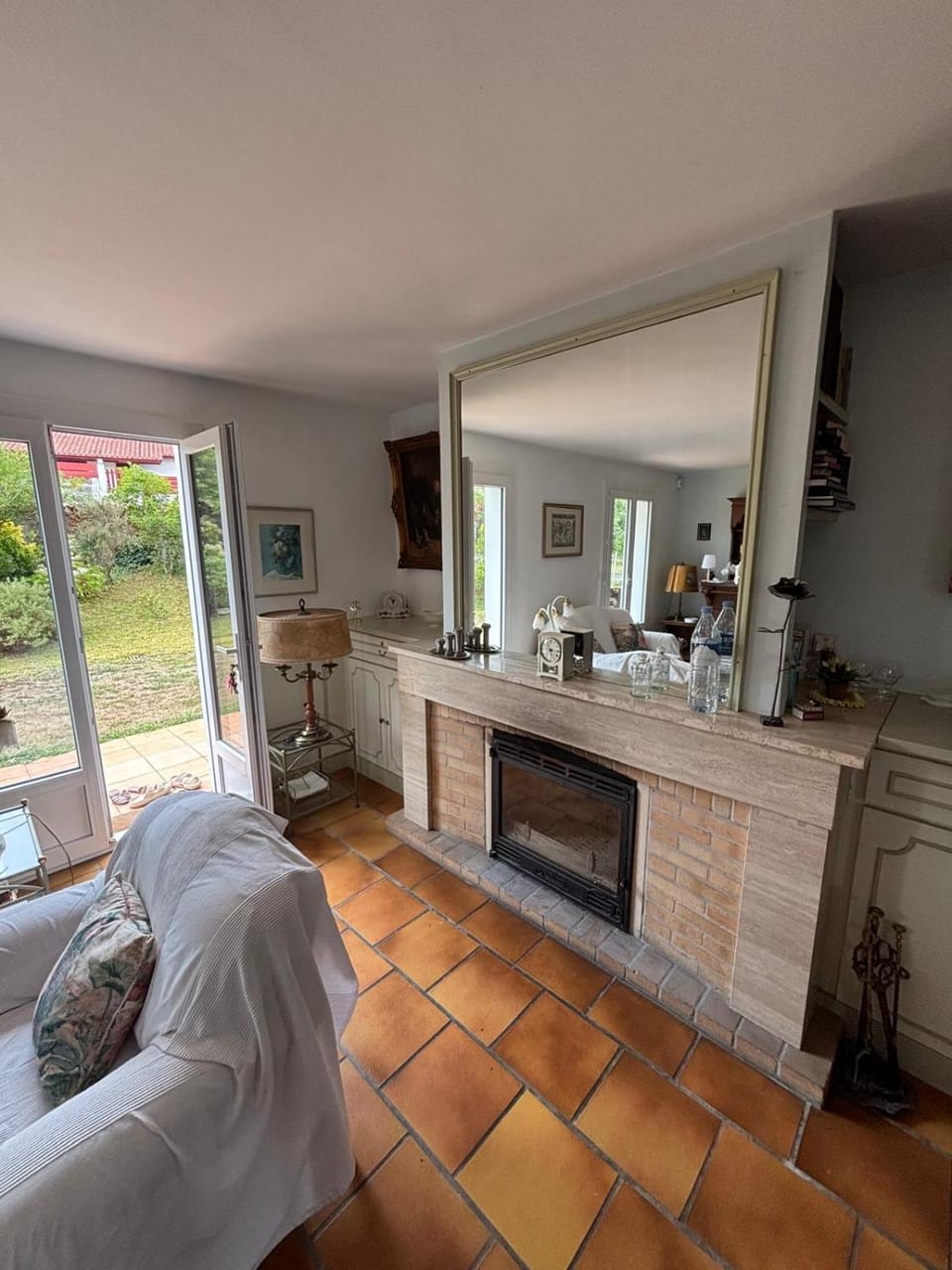 Living room, fireplace