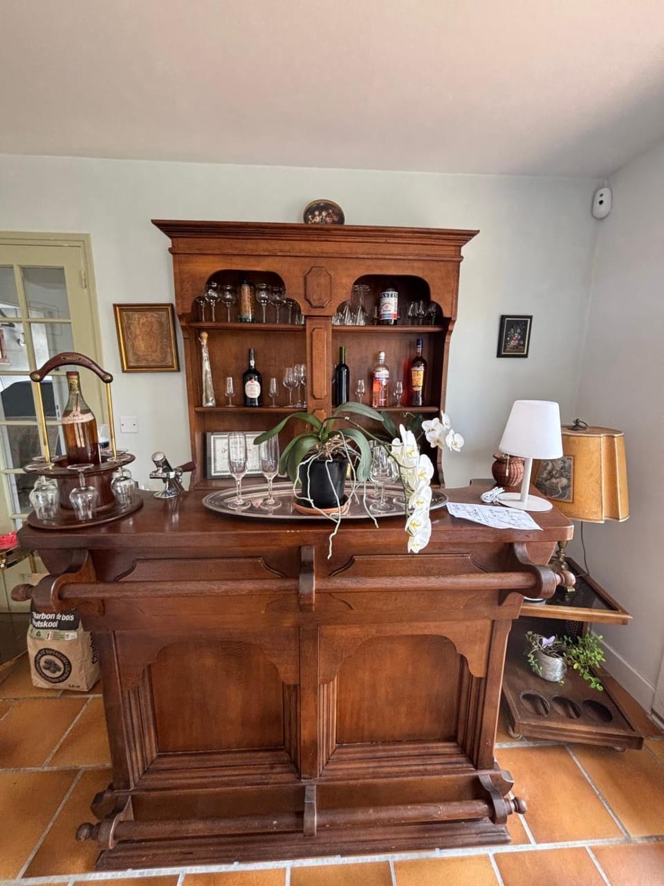Lounge or bar