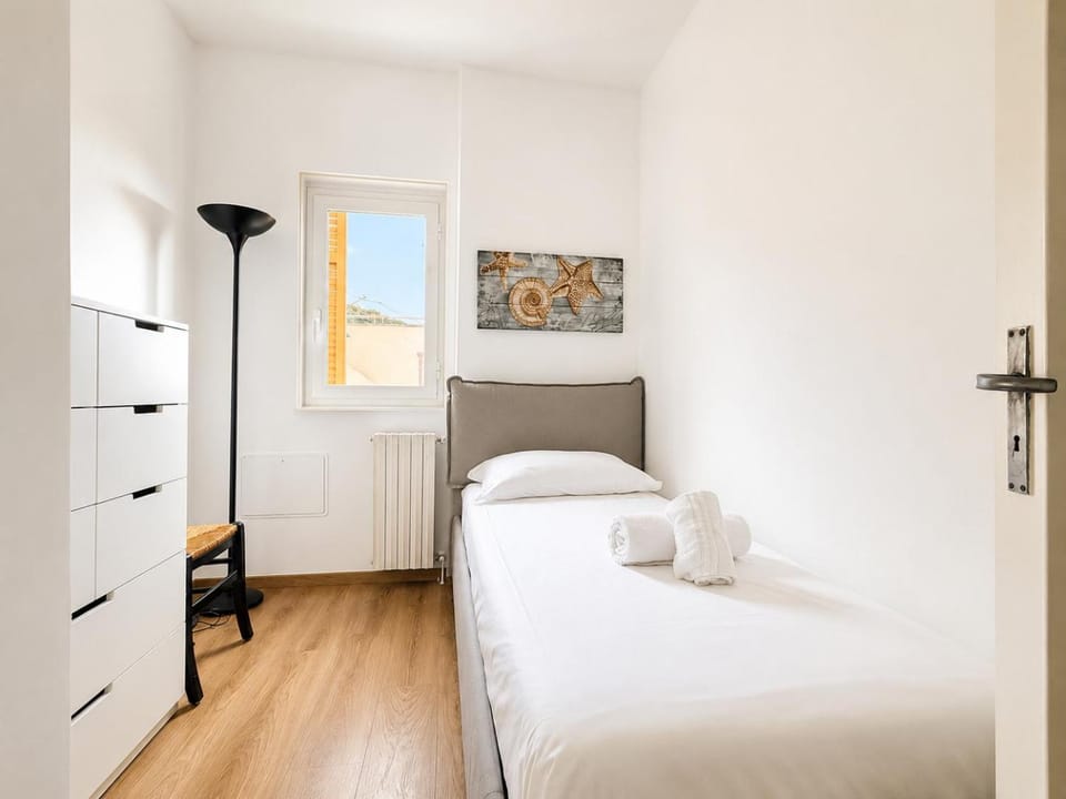 Hostdomus - Sky and Sand Rooftop Suite Apartment in Finale Ligure