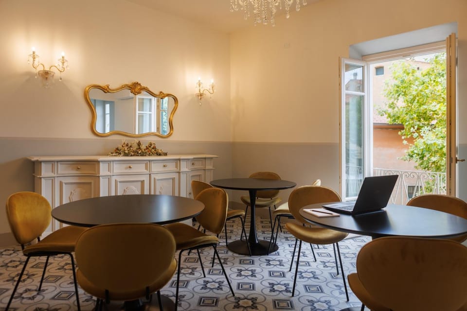 Property building, Living room