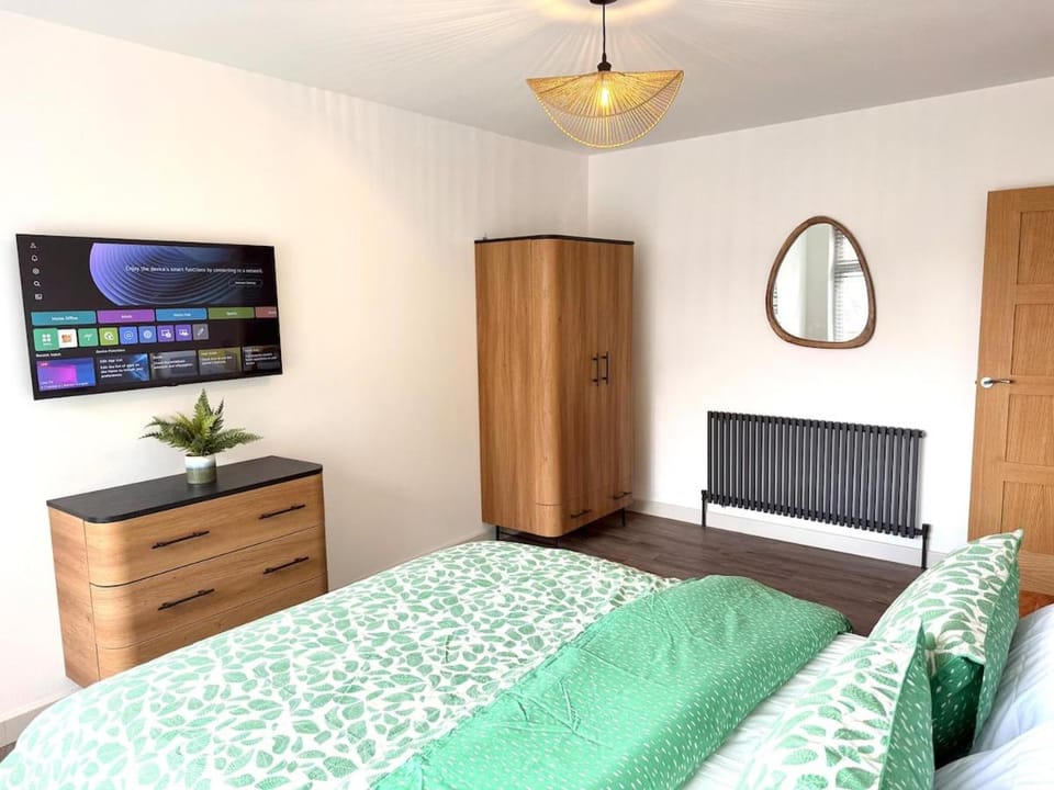 Stylish 3 Bedroom retreat Edwalton Nottingham House in Nottingham