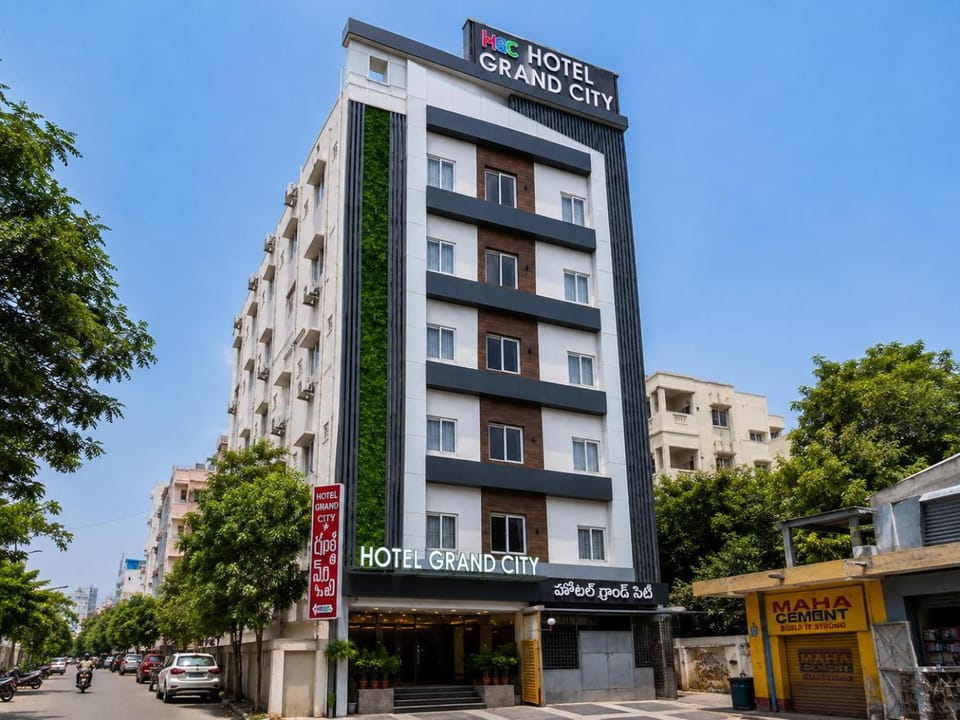 Property building, Street view