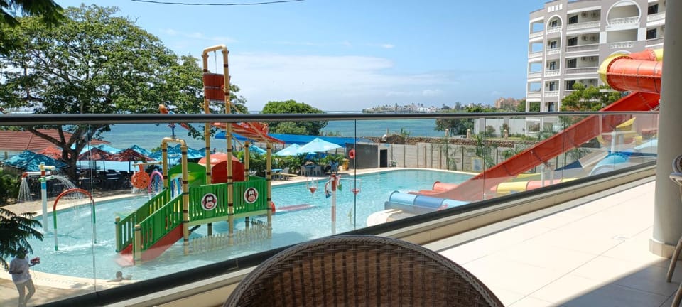 AQUA GARDENS SEAVIEW LUXURY HOMESTAY NYALI Msa Apartment in Mombasa County