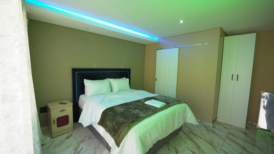 Broadway lodge Boksburg Bed and Breakfast in Gauteng