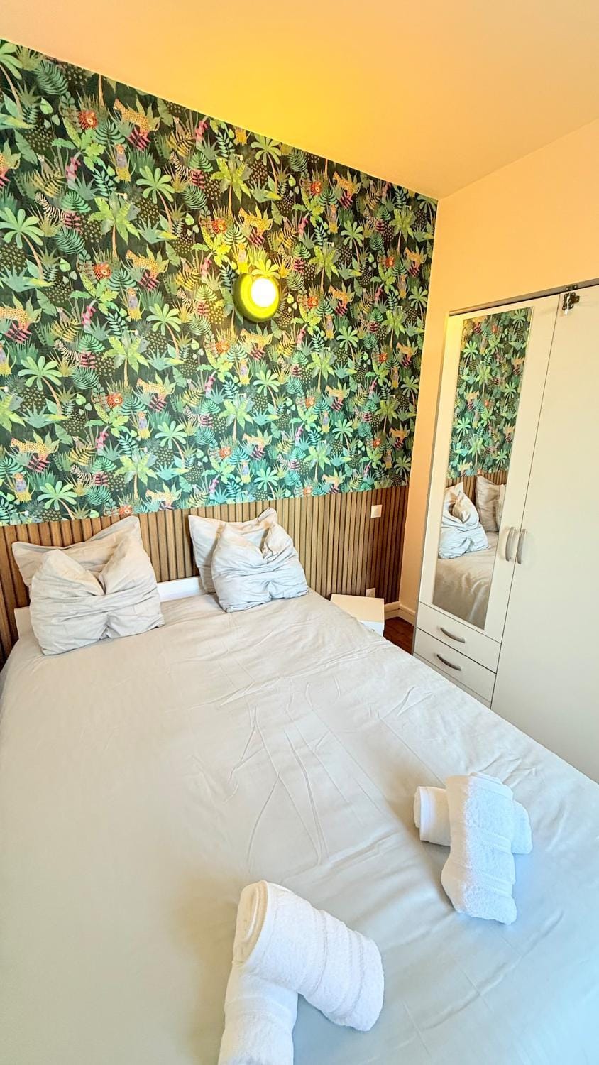 Home village near Drancy RER B train station Apartment in Drancy