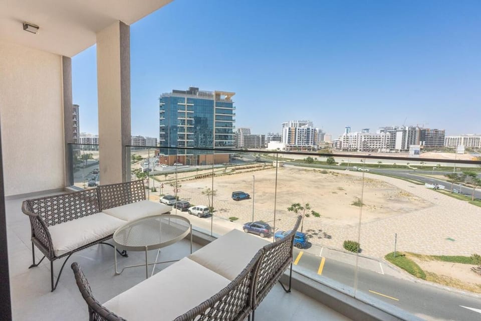 Free housekeeping visits during your stay - StayShort - Amazing 1-Bedroom in Al Barsha South Near to Dubai Adventures Apartment in Dubai