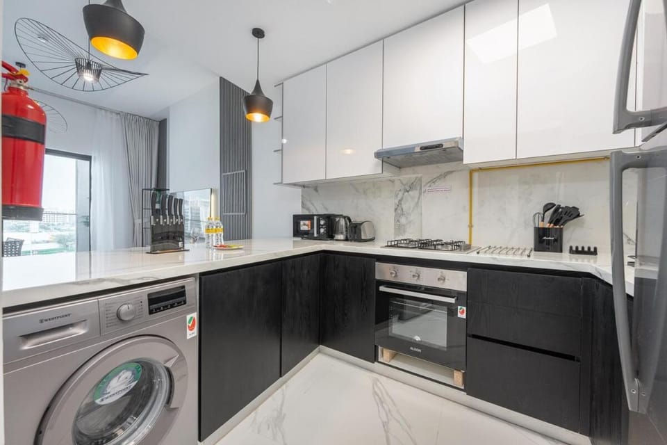 Free housekeeping visits during your stay - StayShort - Amazing 1-Bedroom in Al Barsha South Near to Dubai Adventures Apartment in Dubai