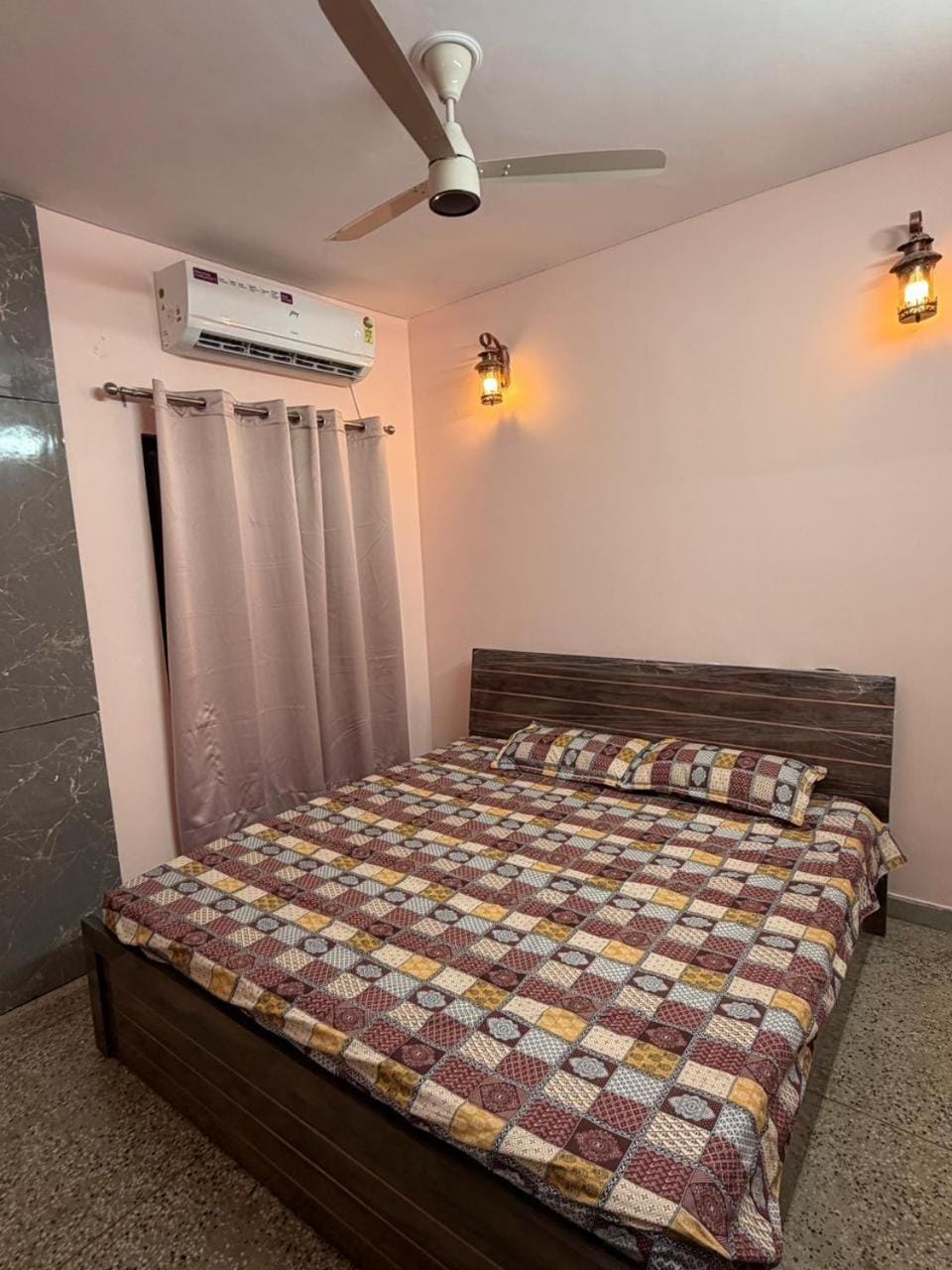Shubham's stay Apartment in Lucknow