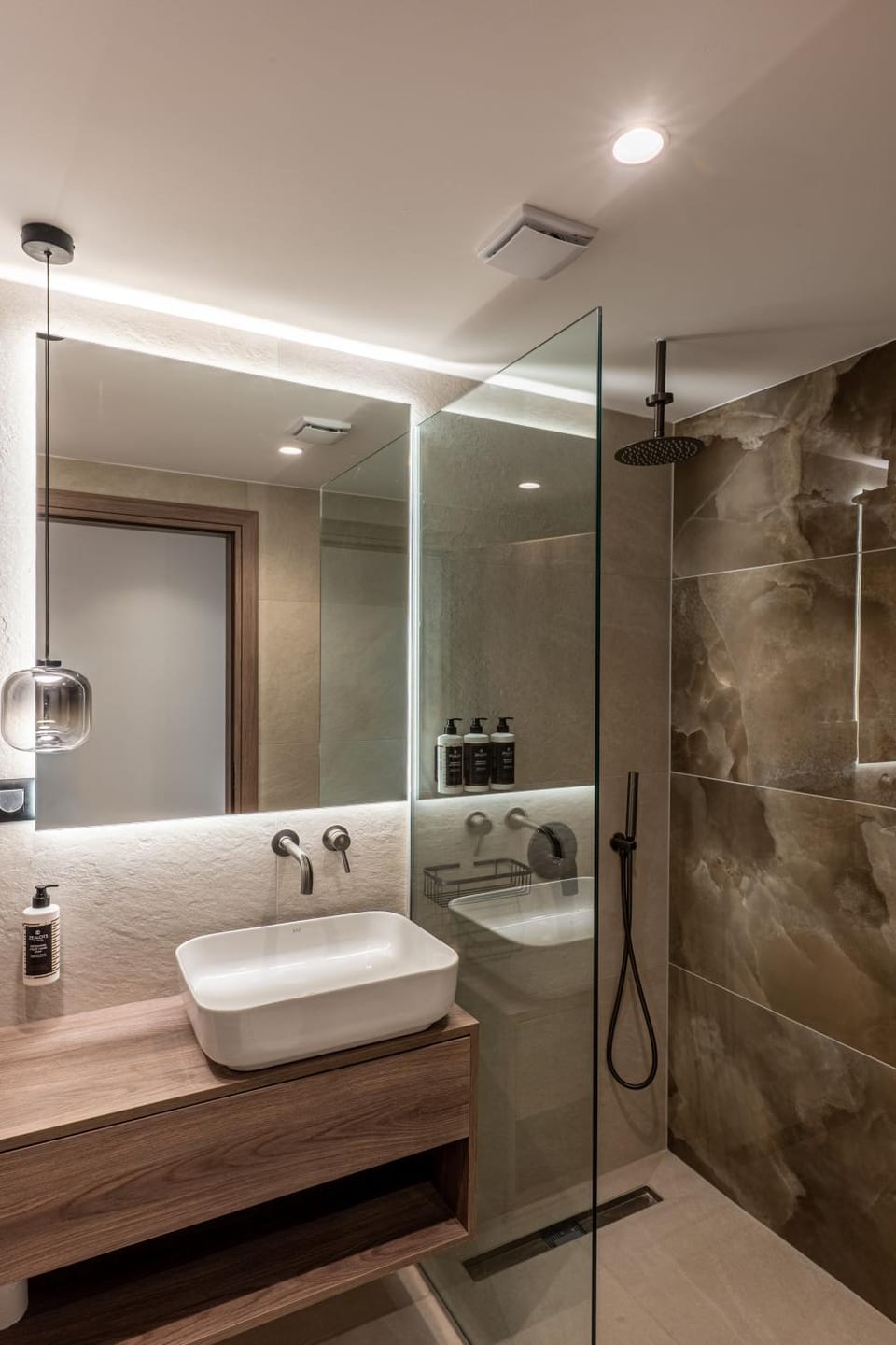 Shower, Bathroom, Bath, towels
