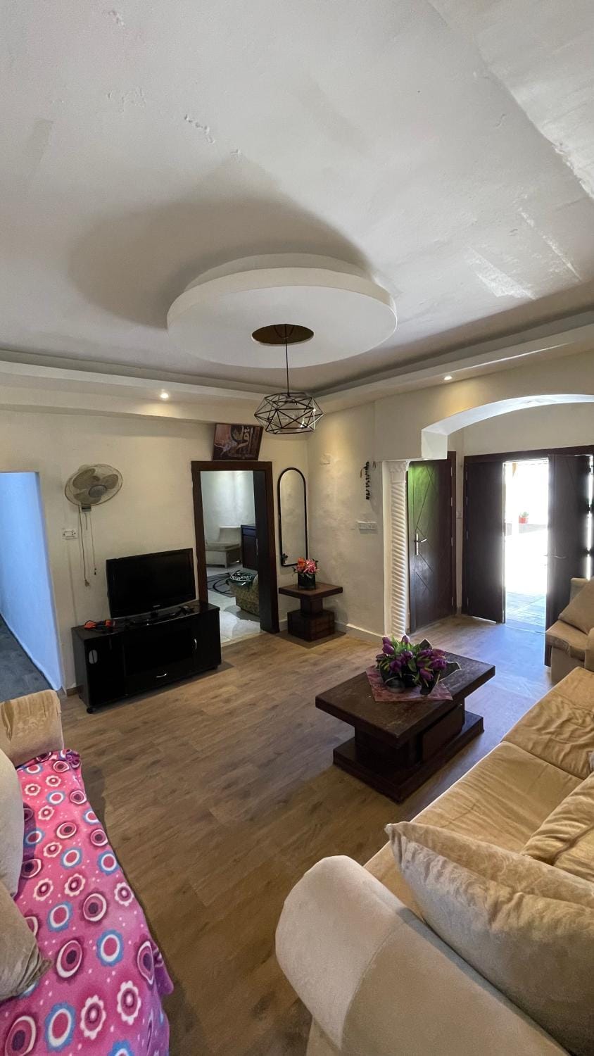 شقة مفروشة مع إطلالة مميزة Apartment in Africa