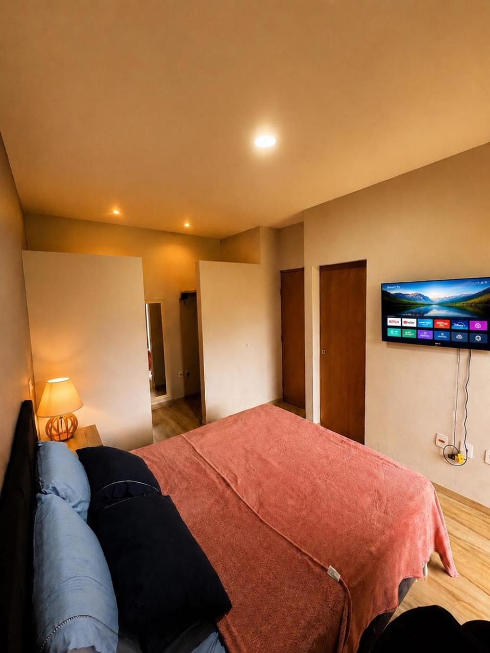 Sitio casa 2 quartos e lago privado 15 min praia cachoeira House in Rio de Janeiro