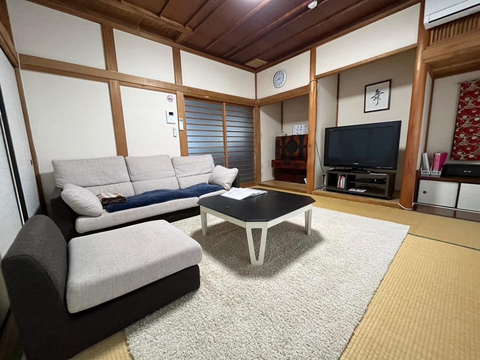 Communal lounge/ TV room, Living room