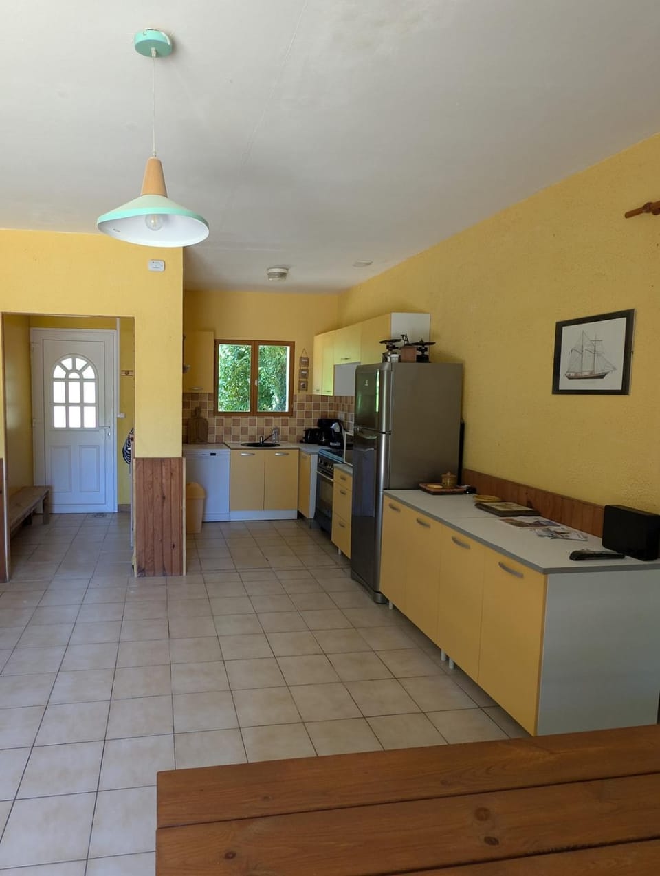 Kitchen or kitchenette