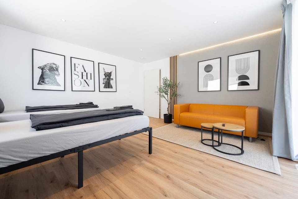 Bed, Photo of the whole room, Seating area, Bedroom