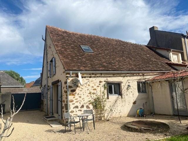 La Charmante Maison Berrychon House in Centre-Val de Loire