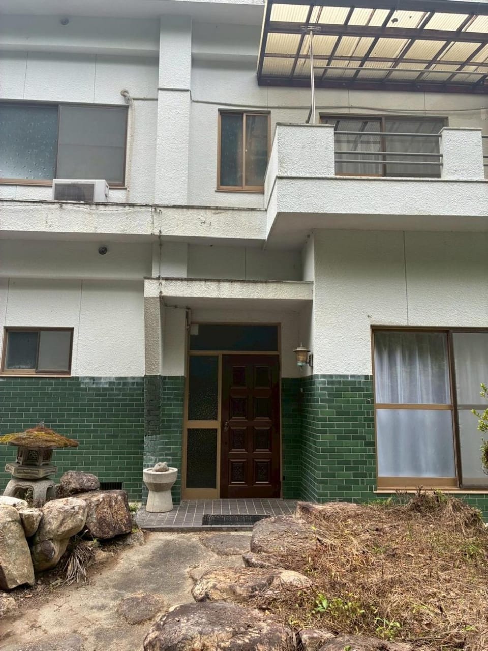 ゲストハウス美和館 Bed and Breakfast in Japan