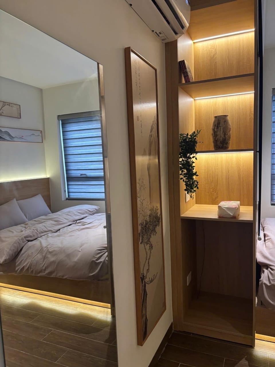 Bed, Photo of the whole room, Bedroom, wardrobe, air conditioner