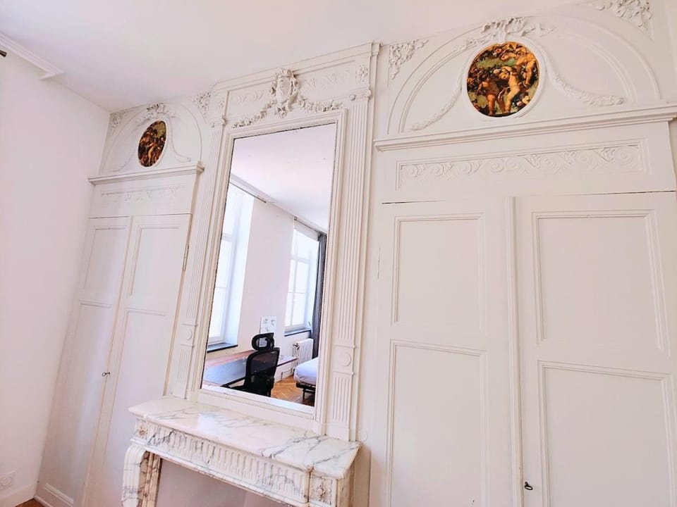 2-bedroom design and prestige apartment Vieux-Lille Apartment in Lille