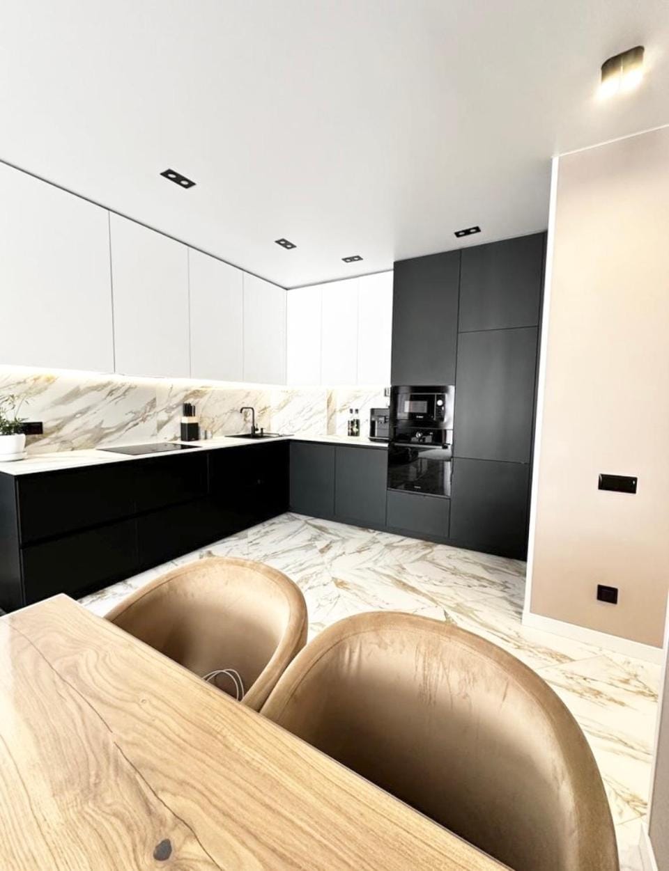 Зеркальні апартаменти Дніпро Apartment in Dnipro