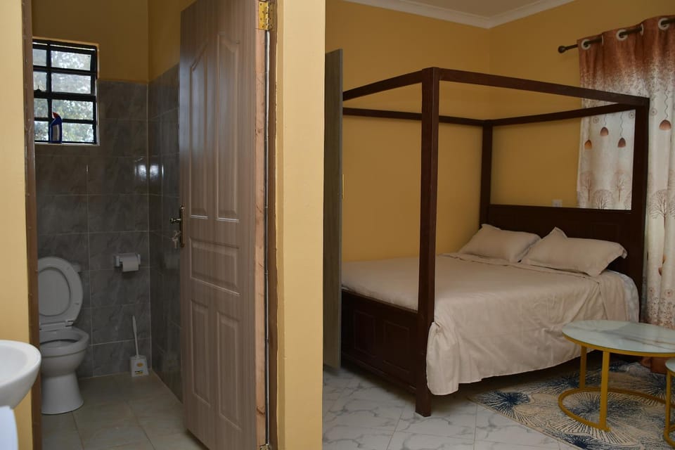 Bed, Bathroom, Bedroom