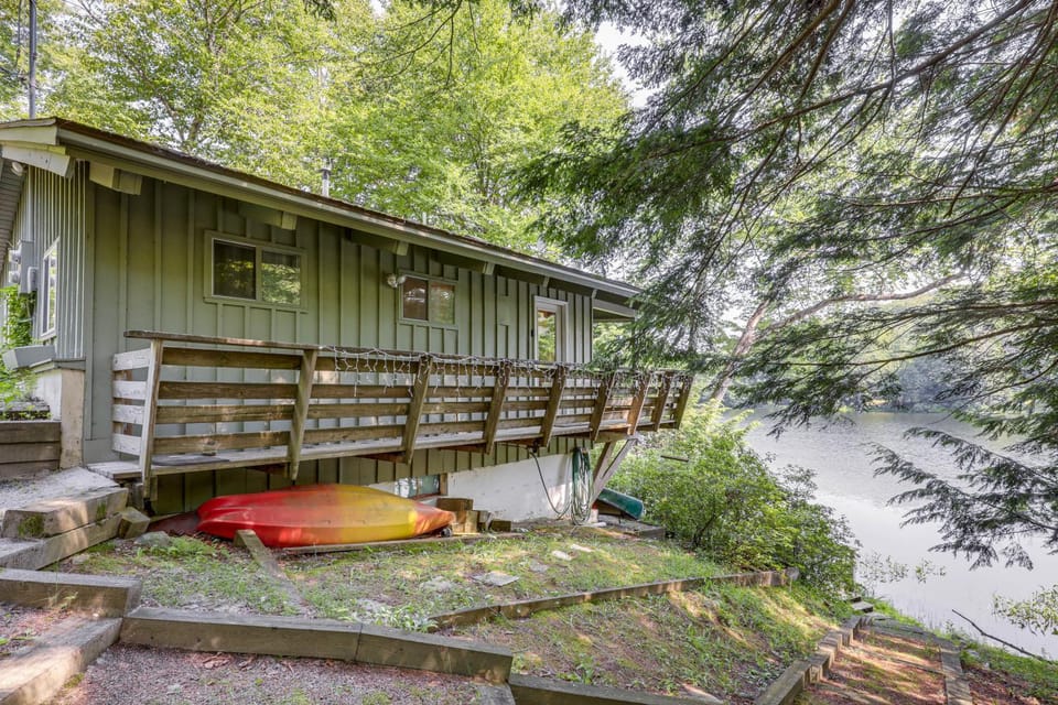 Lakefront Home w/ Decks & Views in Newbury House in Newbury