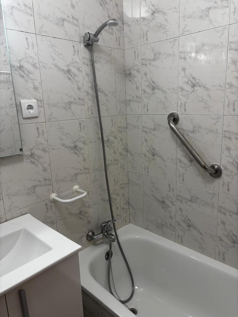 Bathroom, Bath
