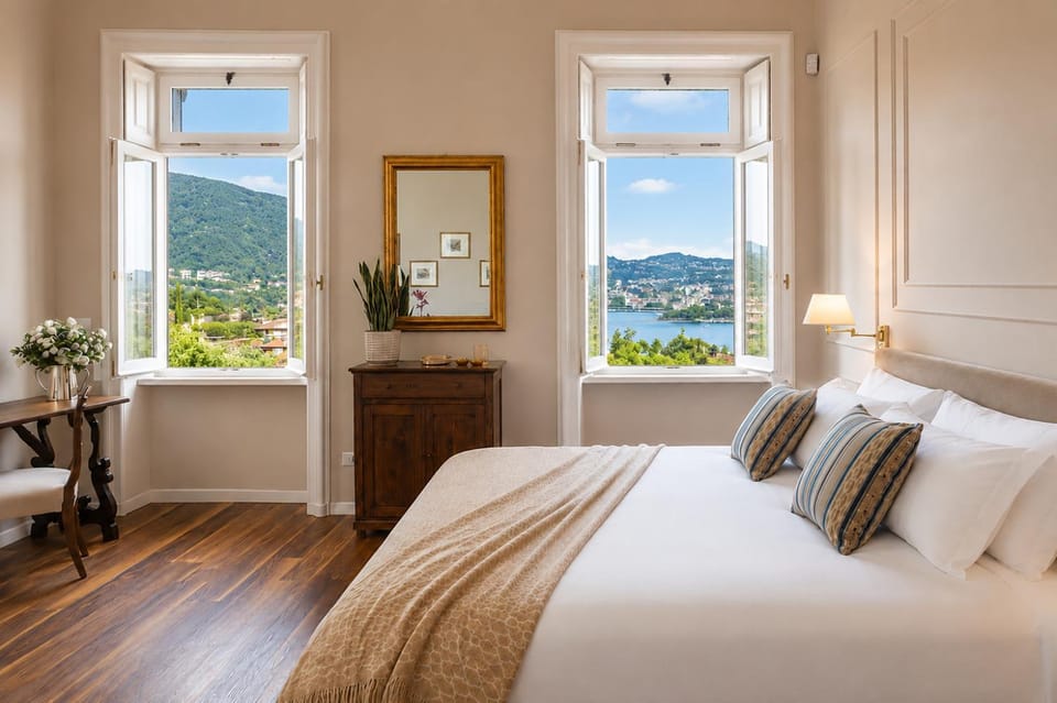 Bed, Natural landscape, Photo of the whole room, Bedroom, Lake view, Mountain view