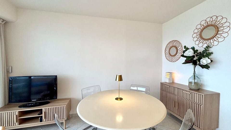 Nammos - Appartement climatisé face à la mer Apartment in Cavalaire-sur-Mer