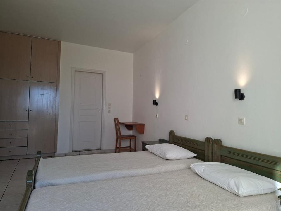 Sea View Apartment by the Beach Apartment in Rethymno