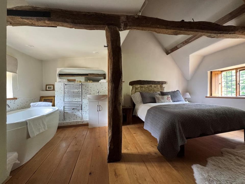 Mead Cottage House in Castle Combe