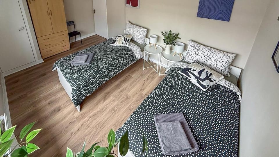 Spacious 4-Bed Home in Renfrew Apartment in Rural City of Wangaratta